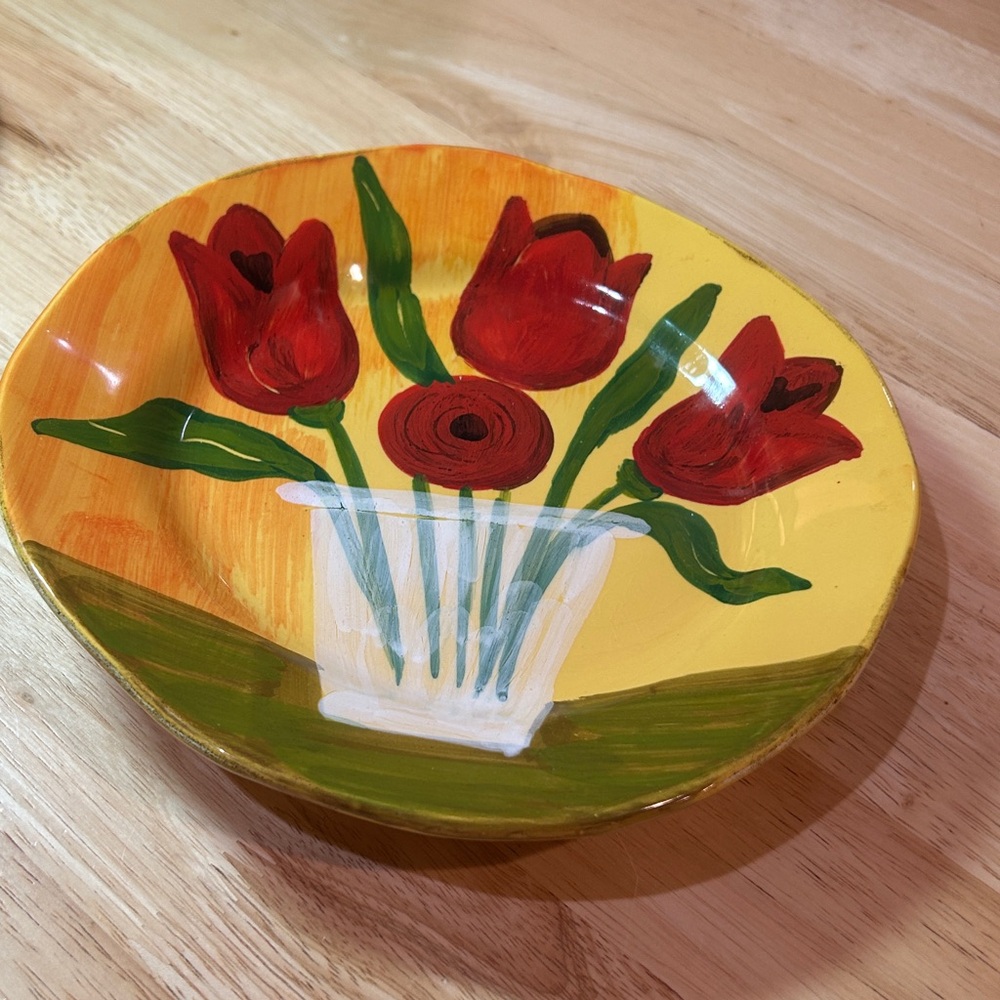 Vietri "Sara's Flowers" Pattern, Tulip Salad Plate 9” Made In Italy Rare Sarah’s